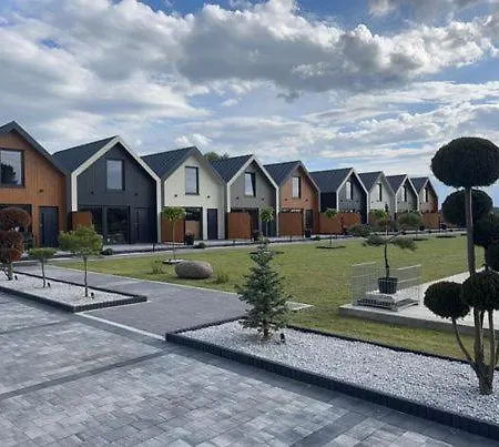 Nad Zalewem Kamienskim Dobre Wiatry 홀리데이파크 *